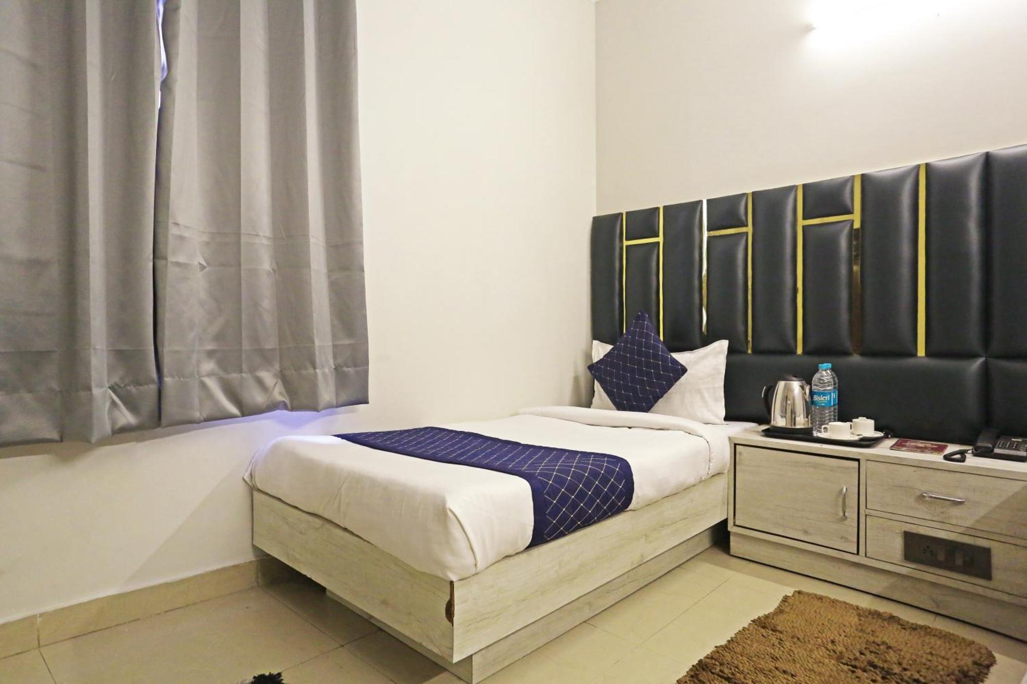 ניו דלהי Hotel Ratandeep At Paharganj מראה חיצוני תמונה